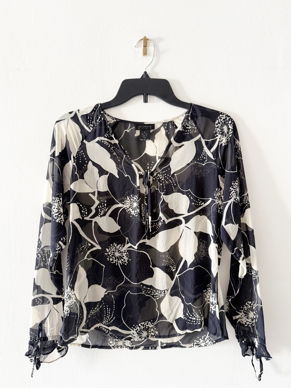 Vintage The Limited Silk Navy & White Floral Sheer Long Sleeve Blouse Size Small